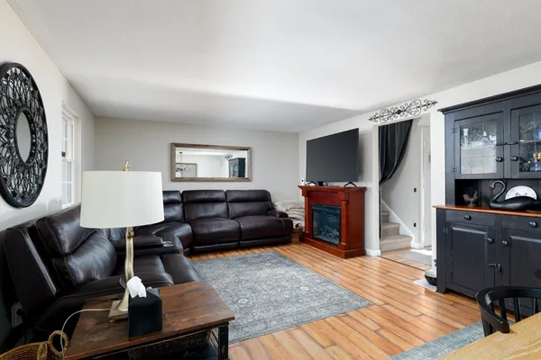 $237,000 | 30 Warebrook Villiage, Unit 30, Ware, MA 01082