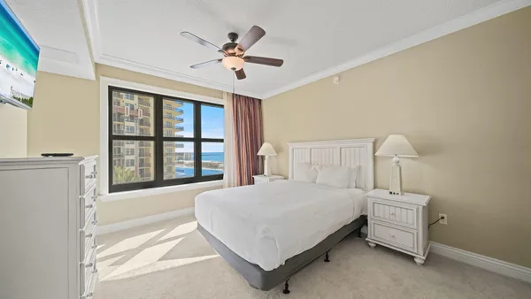 a view of a room with washer and dryer
