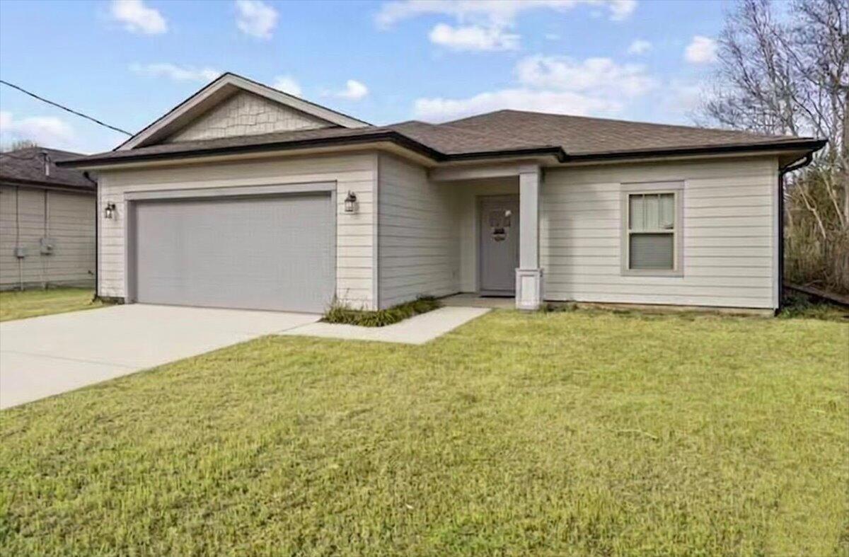 2145 Janet Street Navarre, FL 32566 - Photo 1 of 28 01-IMG_3170