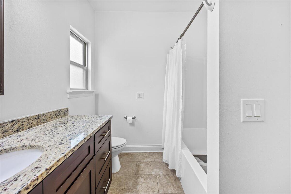 2145 Janet Street Navarre, FL 32566 - Photo 19 of 28 19-1V3A7441
