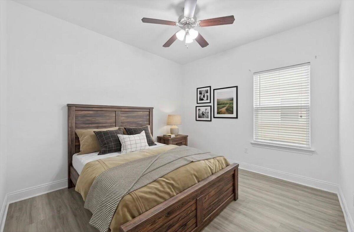 2145 Janet Street Navarre, FL 32566 - Photo 21 of 28 21-IMG_3187