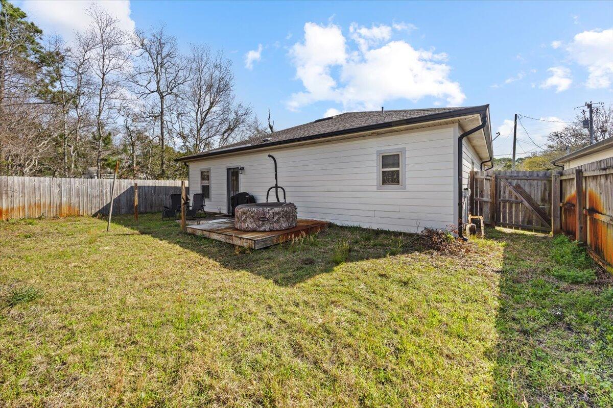 2145 Janet Street Navarre, FL 32566 - Photo 25 of 28 25-1V3A7490