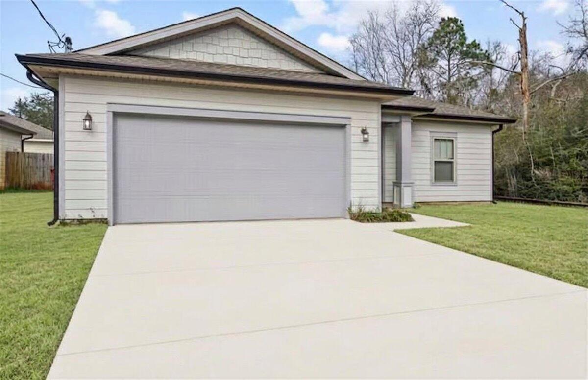 2145 Janet Street Navarre, FL 32566 - Photo 3 of 28 03-IMG_3172