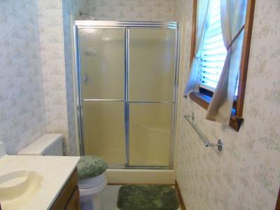 9009 Bramlett Road Harrison, TN 37341 - Photo 14 of 19 Main bedroom bath