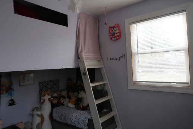 $189,900 | 4218 Parkway Avenue, McHenry, IL 60050