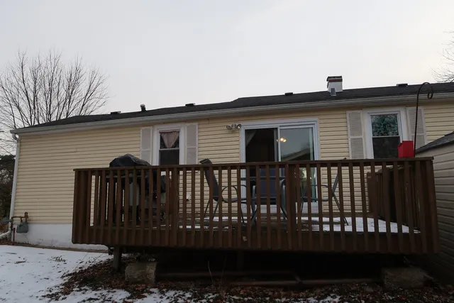 $189,900 | 4218 Parkway Avenue, McHenry, IL 60050