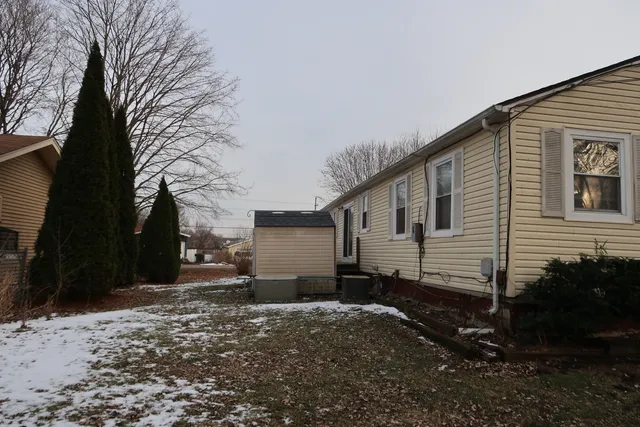 $189,900 | 4218 Parkway Avenue, McHenry, IL 60050