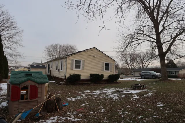 $199,900 | 4218 Parkway Avenue, McHenry, IL 60050