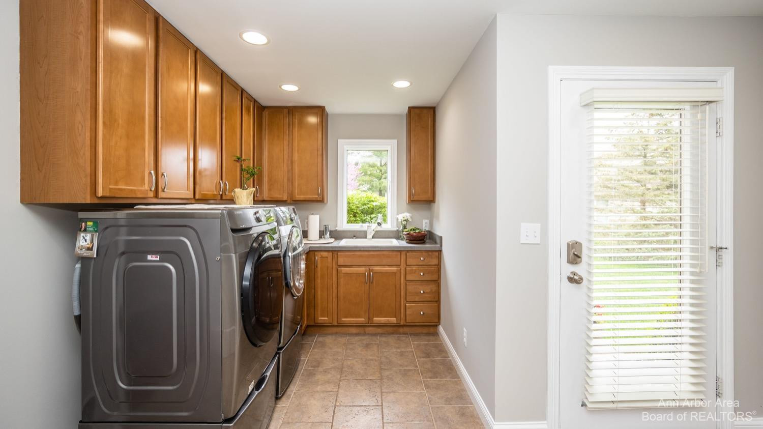 3154 Heather Road Ann Arbor, MI 48108 - Photo 43 of 98 Photo 43