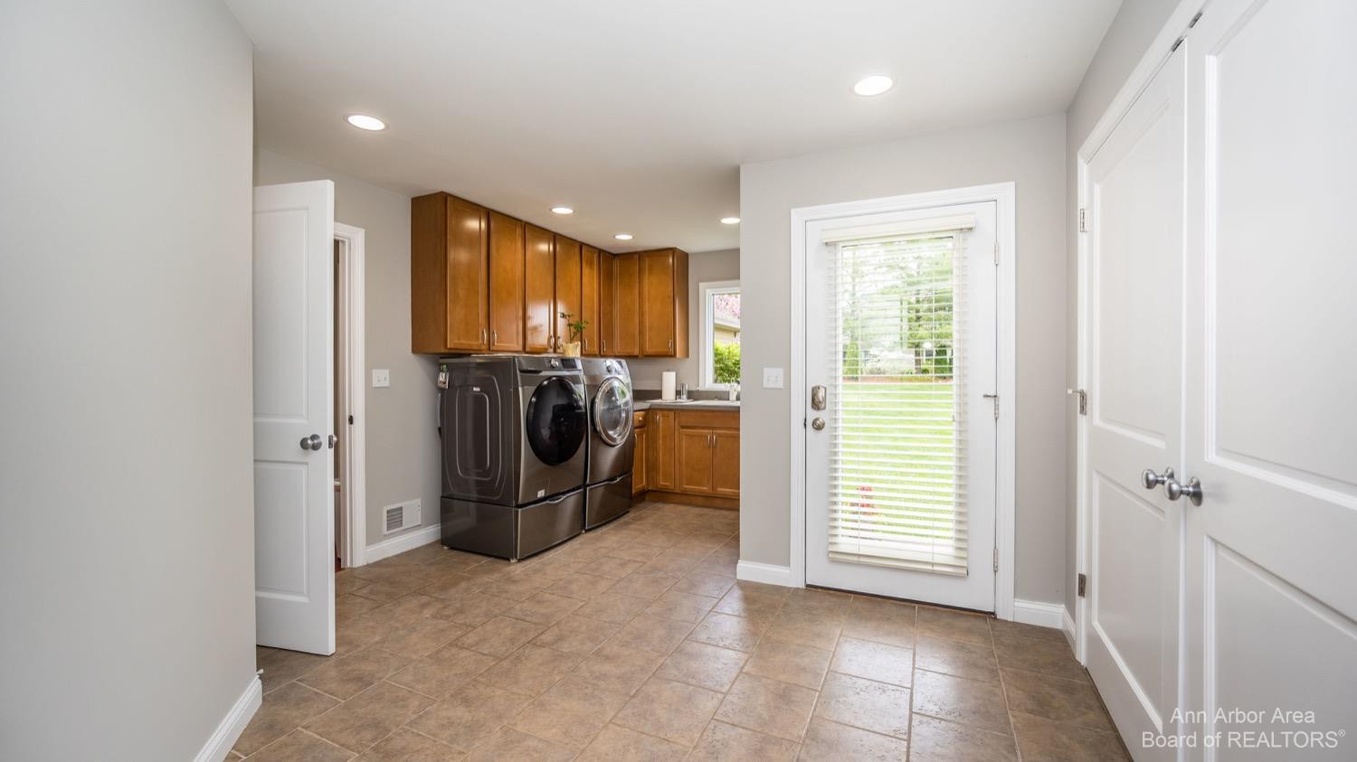 3154 Heather Road Ann Arbor, MI 48108 - Photo 44 of 98 Photo 44