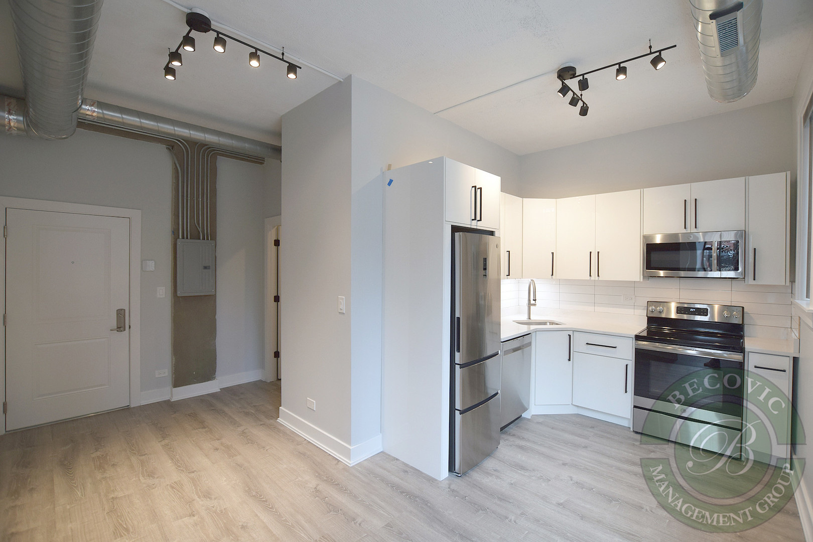 7645 North Sheridan Road, Unit 106 Chicago, IL 60626 - Photo 7 of 11