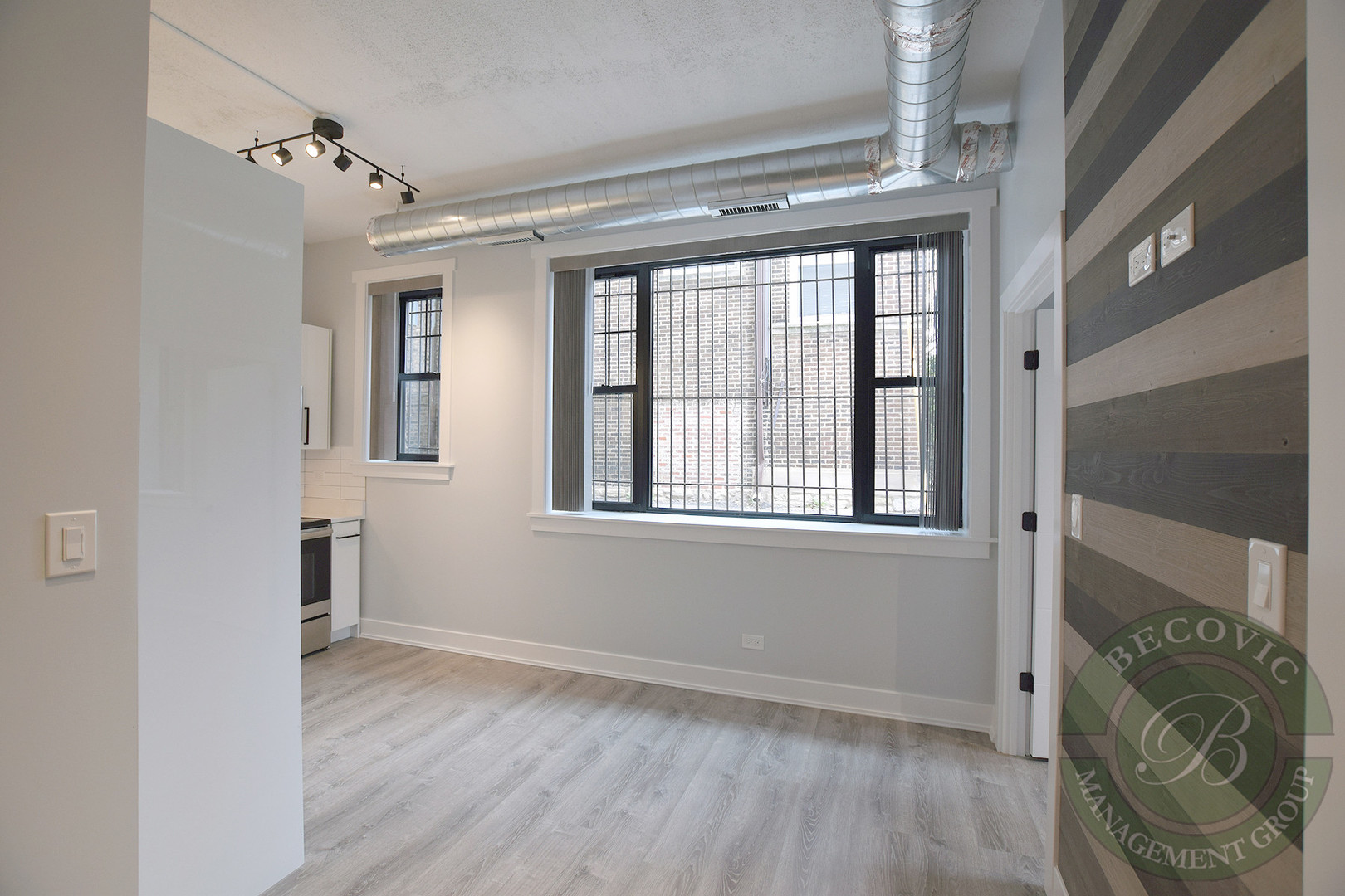 7645 North Sheridan Road, Unit 106 Chicago, IL 60626 - Photo 8 of 11