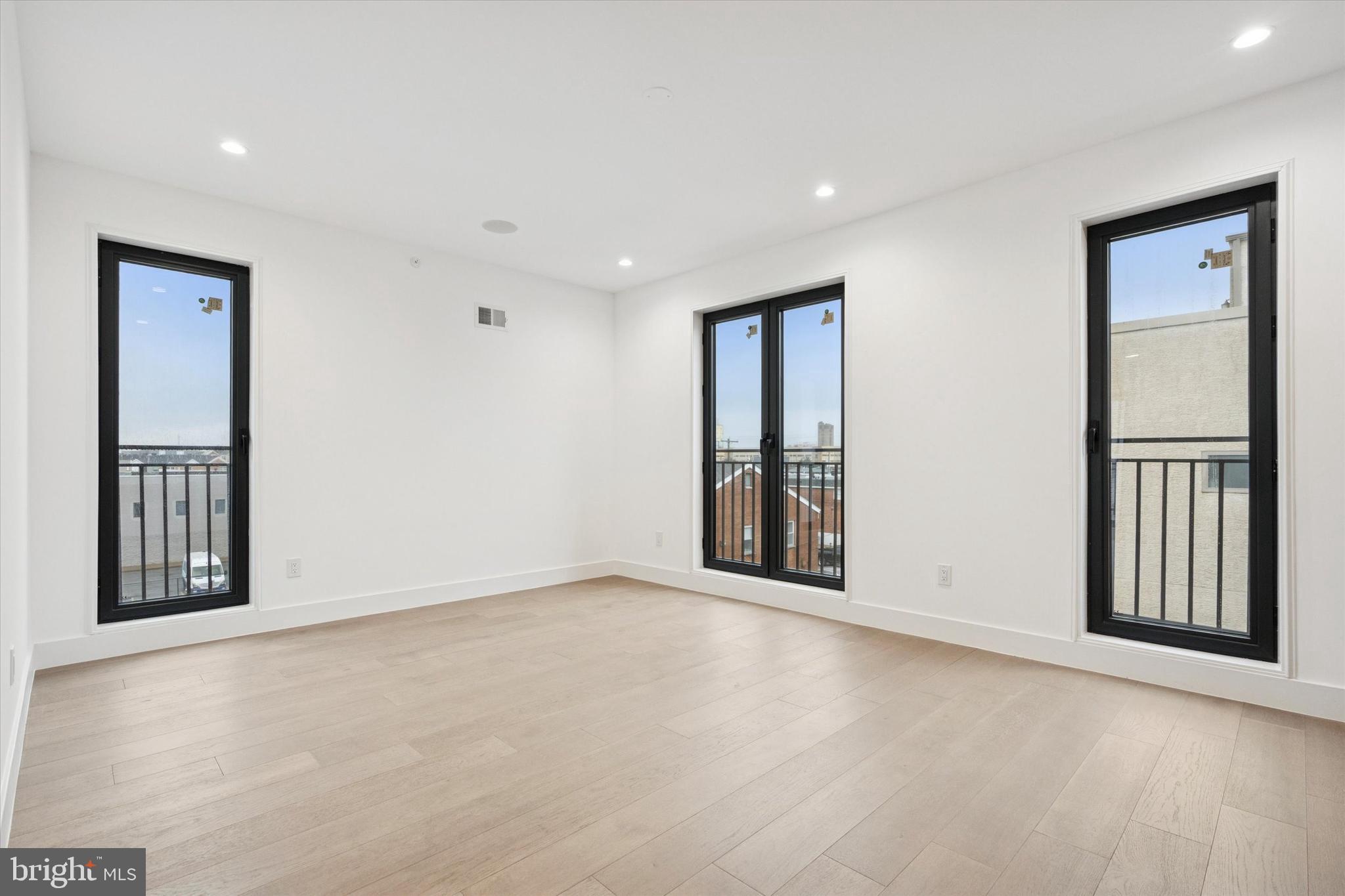 1843 Hartranft Street, Unit B102 Philadelphia, PA 19145 - Photo 24 of 36