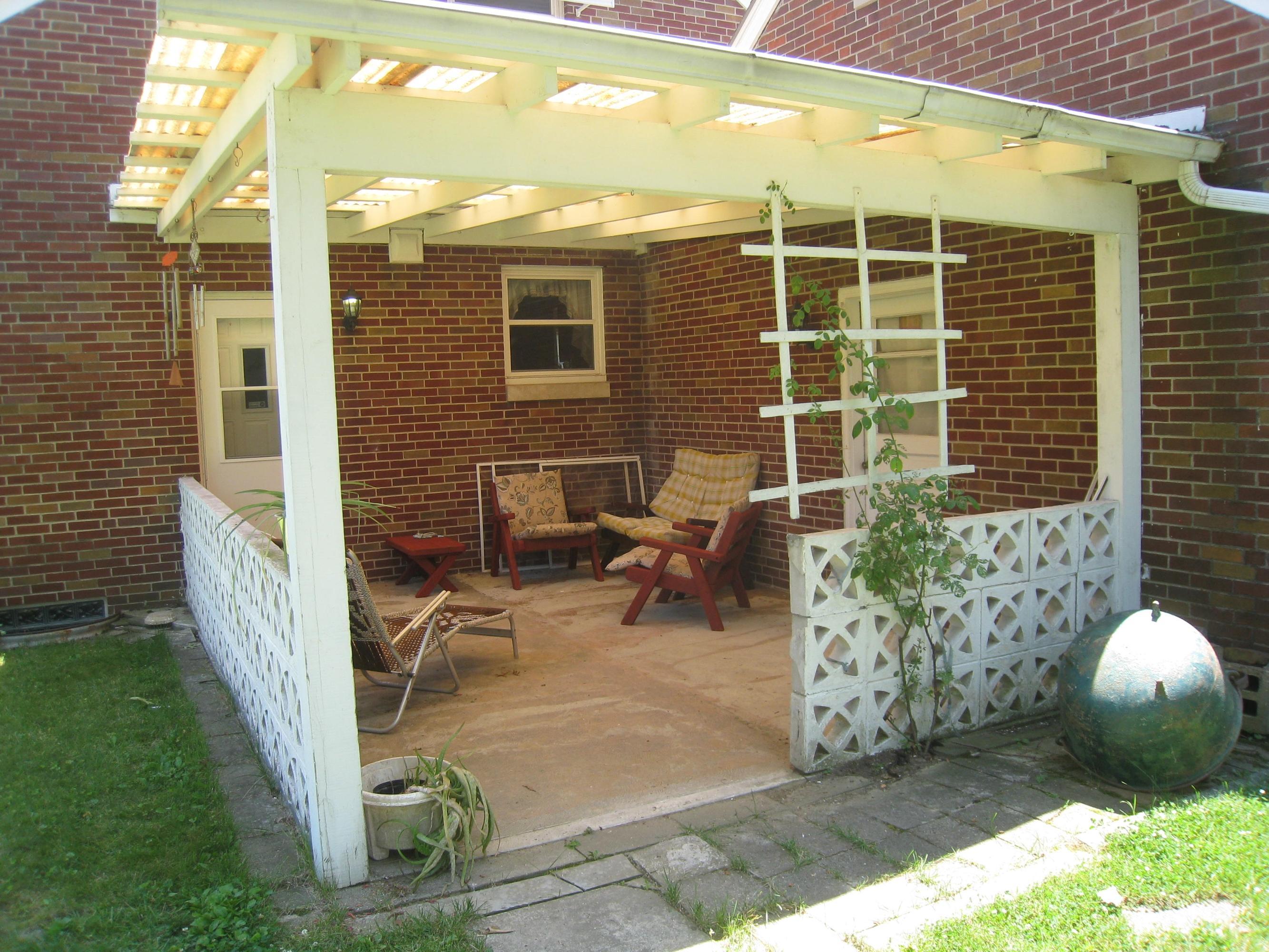 2524 Dover Road Columbus, OH 43209 - Photo 2 of 24