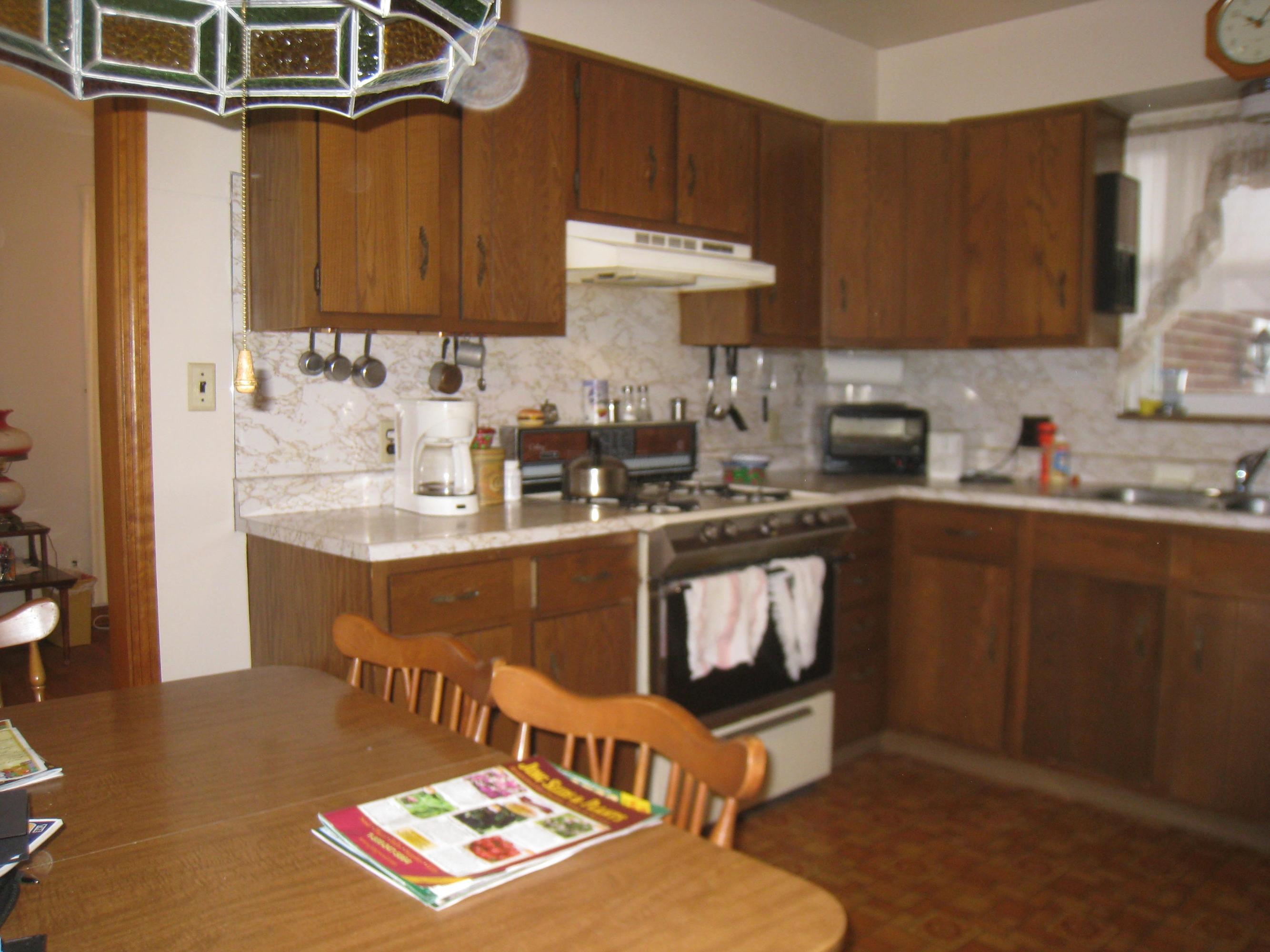 2524 Dover Road Columbus, OH 43209 - Photo 9 of 24