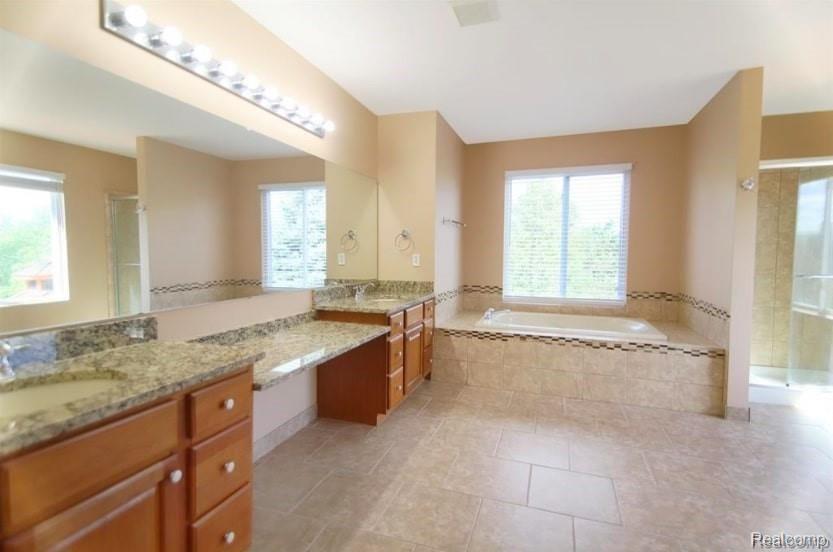 33 Oakbridge Drive Rochester, MI 48306 - Photo 52 of 74