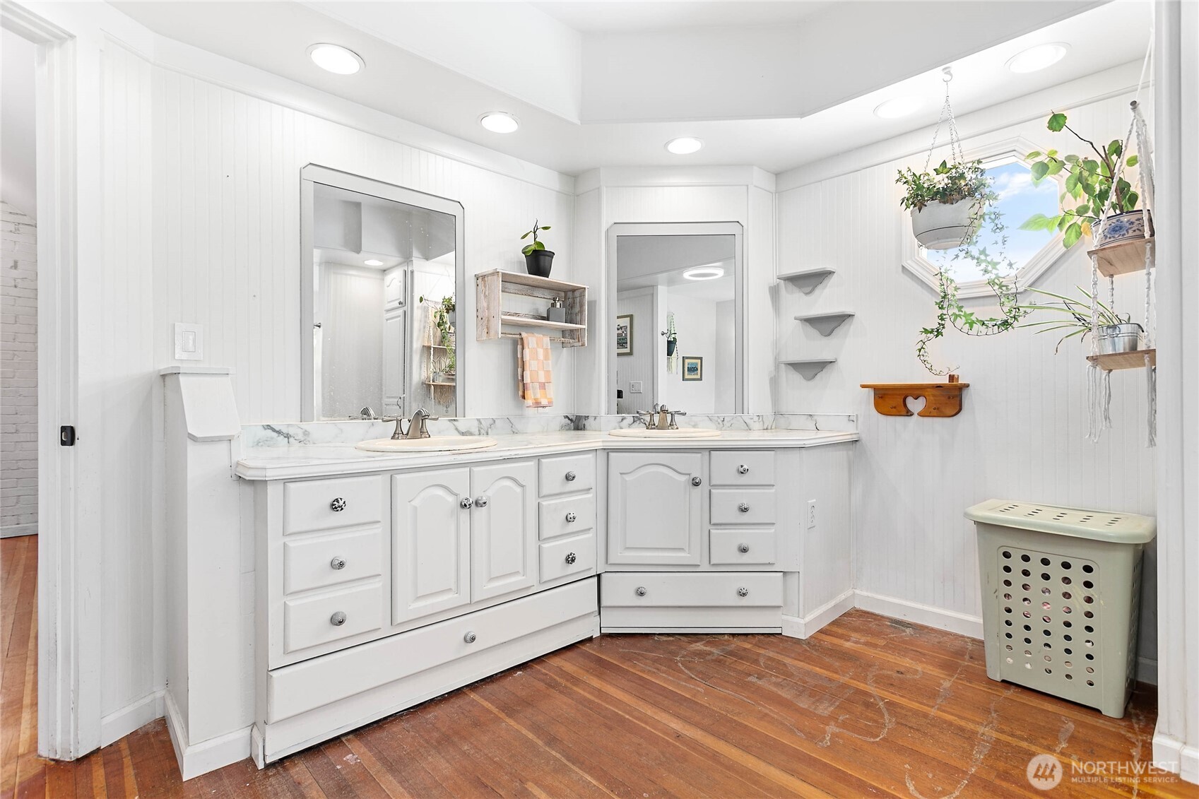 8731 Valley View Road Custer, WA 98240 - Photo 22 of 40 a spacious bathroom with double sink and a mirror