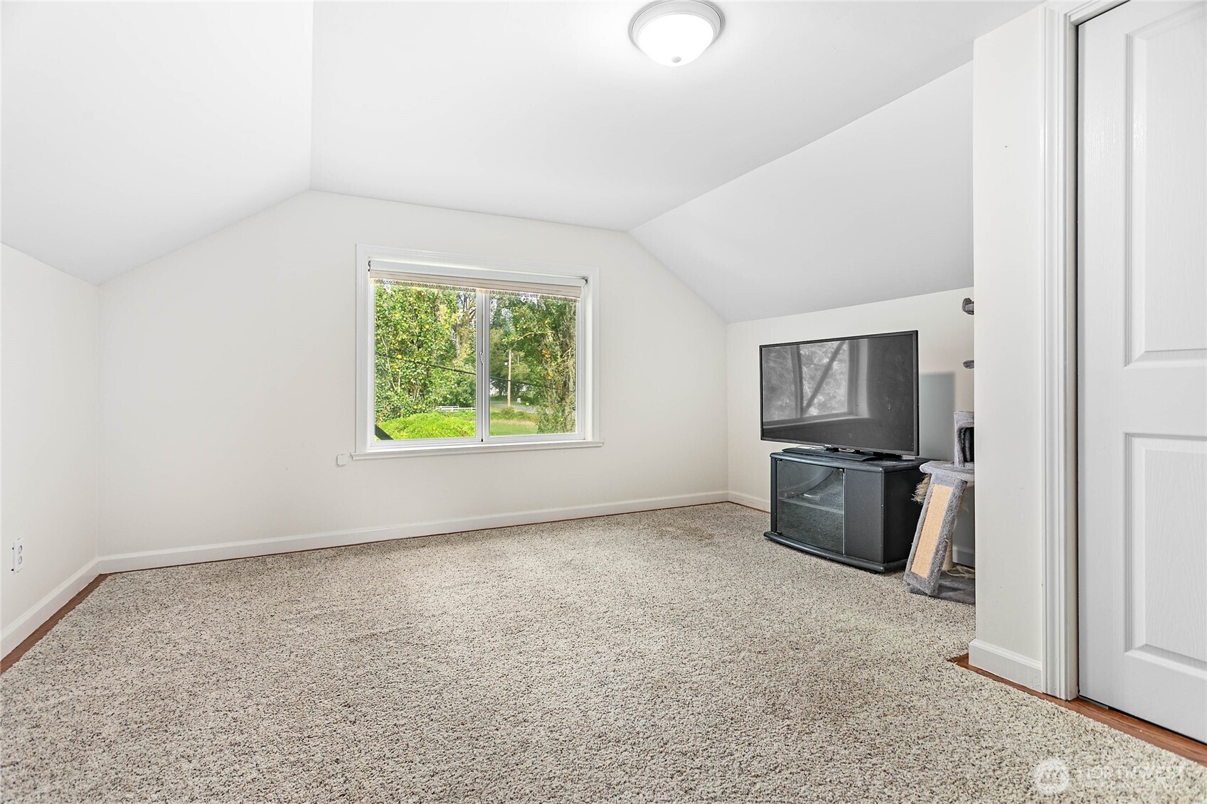8731 Valley View Road Custer, WA 98240 - Photo 27 of 40 an empty room with windows