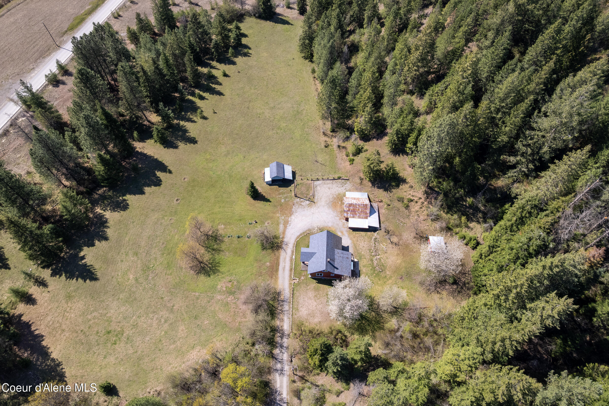 204 Nuchols Gulch Road Osburn, ID 83849 - Photo 13 of 38 013-204NucholsGulchRoad-Osburn-ID-83849-