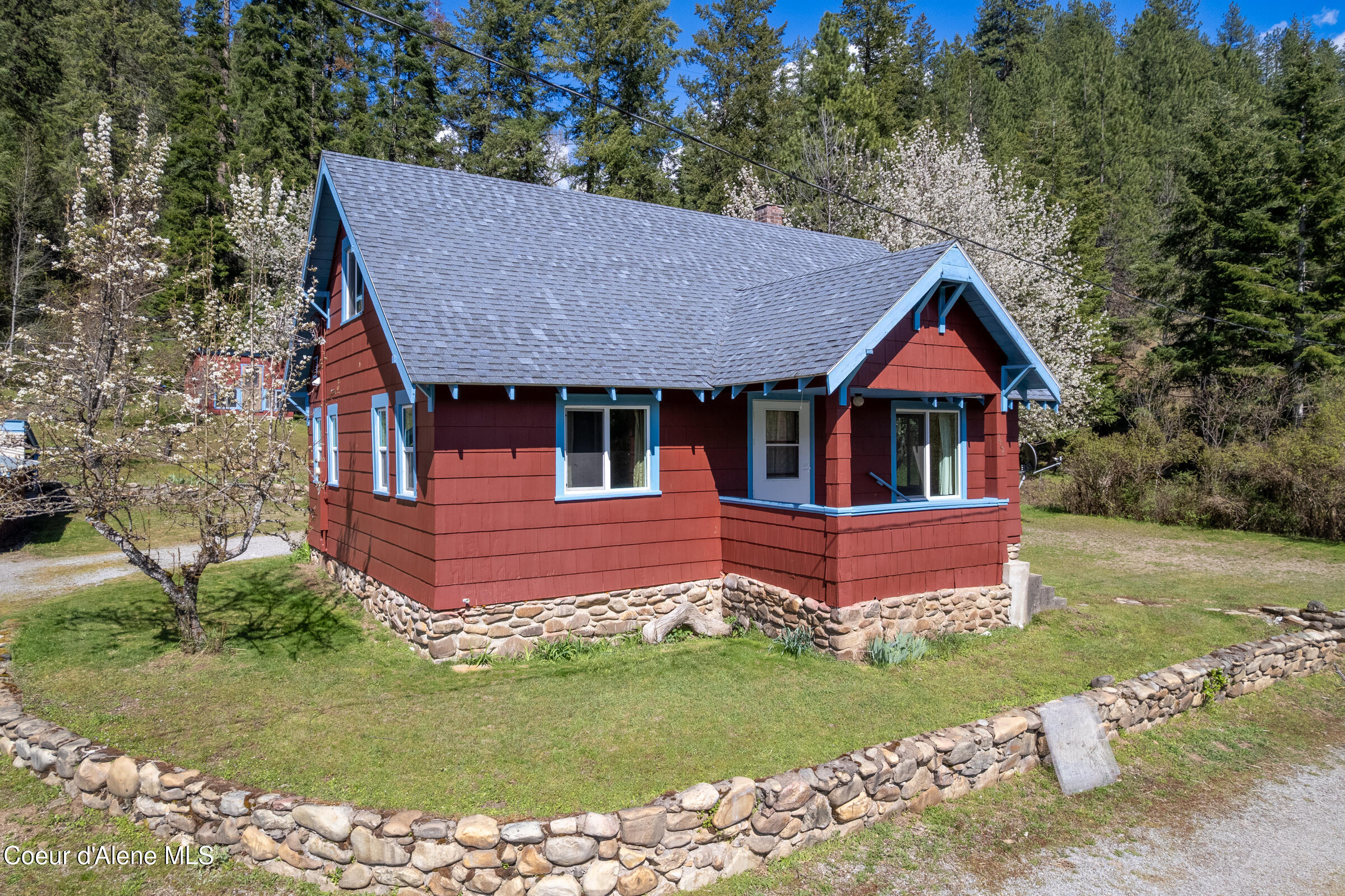 204 Nuchols Gulch Road Osburn, ID 83849 - Photo 2 of 38 005-204NucholsGulchRoad-Osburn-ID-83849-