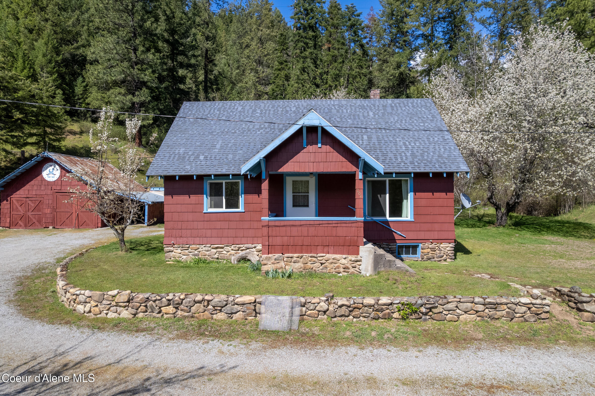 204 Nuchols Gulch Road Osburn, ID 83849 - Photo 3 of 38 004-204NucholsGulchRoad-Osburn-ID-83849-