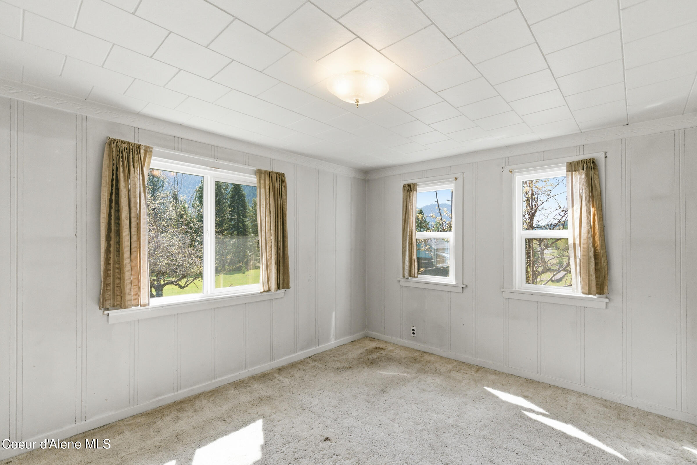 204 Nuchols Gulch Road Osburn, ID 83849 - Photo 35 of 38 031-204NucholsGulchRoad-Osburn-ID-83849-