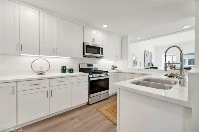 $799,000 | 12525 West Andre Lane, Sun Valley, CA 91352