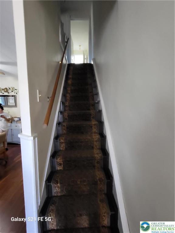 37 6th Street Emmaus, PA 18049 - Photo 15 of 31 a view of entryway