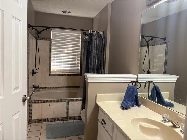 $1,800 | 1104 Audubon Trace, Unit 1104, Jefferson, LA 70121