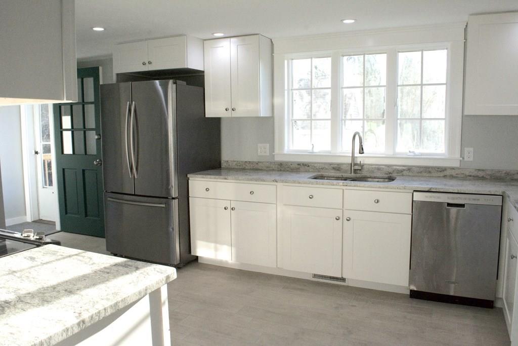 18 Marland Road Worcester, MA 01606 - Photo 3 of 15 Gallery Image 3