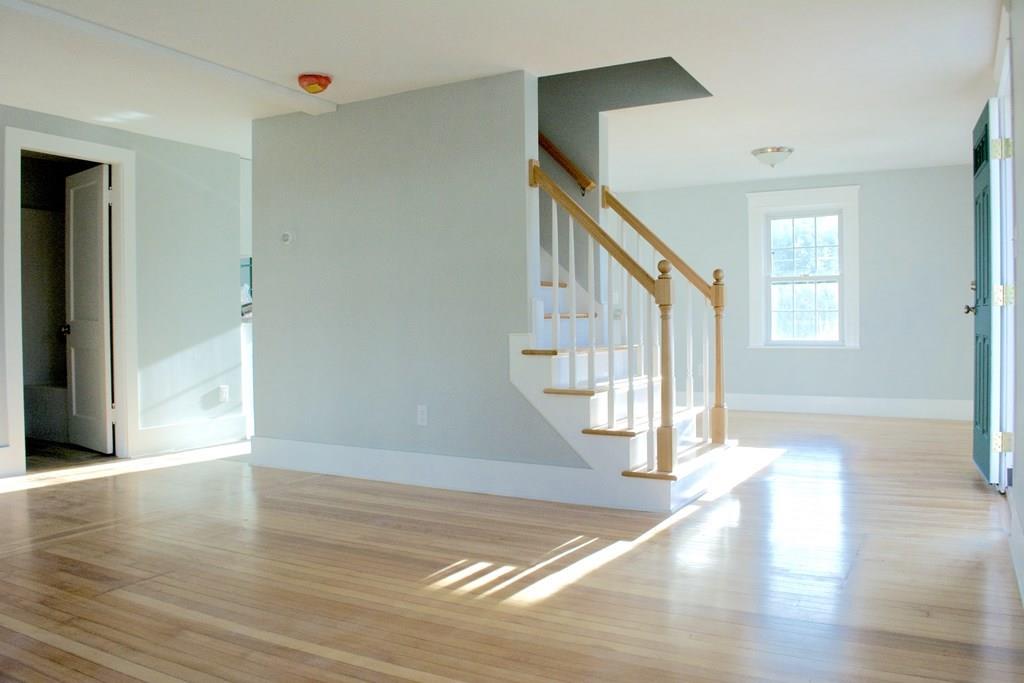 18 Marland Road Worcester, MA 01606 - Photo 5 of 15 Gallery Image 5