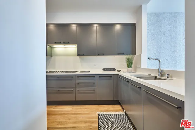 $6,250 | 900 West Olympic Boulevard, Unit 32F, Los Angeles, CA 90015