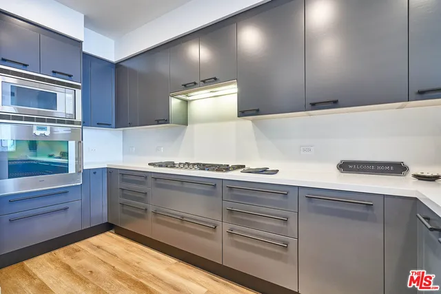 $6,250 | 900 West Olympic Boulevard, Unit 32F, Los Angeles, CA 90015