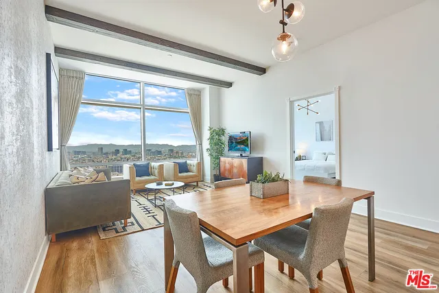 $6,250 | 900 West Olympic Boulevard, Unit 32F, Los Angeles, CA 90015