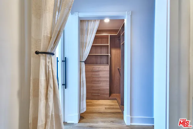 $6,250 | 900 West Olympic Boulevard, Unit 32F, Los Angeles, CA 90015