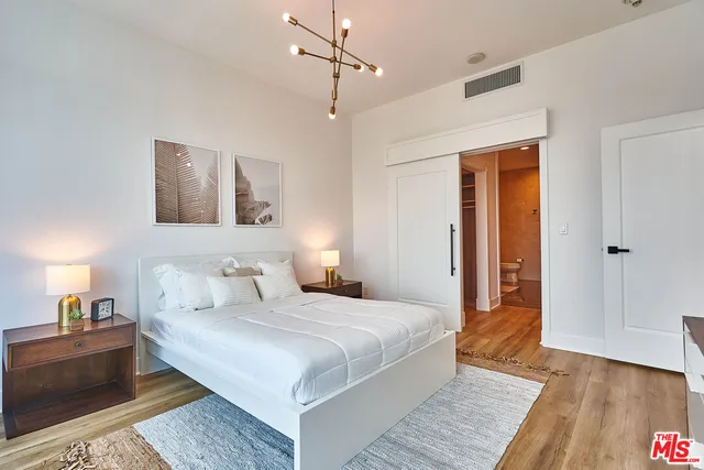 $6,250 | 900 West Olympic Boulevard, Unit 32F, Los Angeles, CA 90015