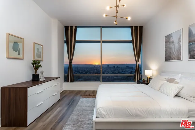 $6,250 | 900 West Olympic Boulevard, Unit 32F, Los Angeles, CA 90015