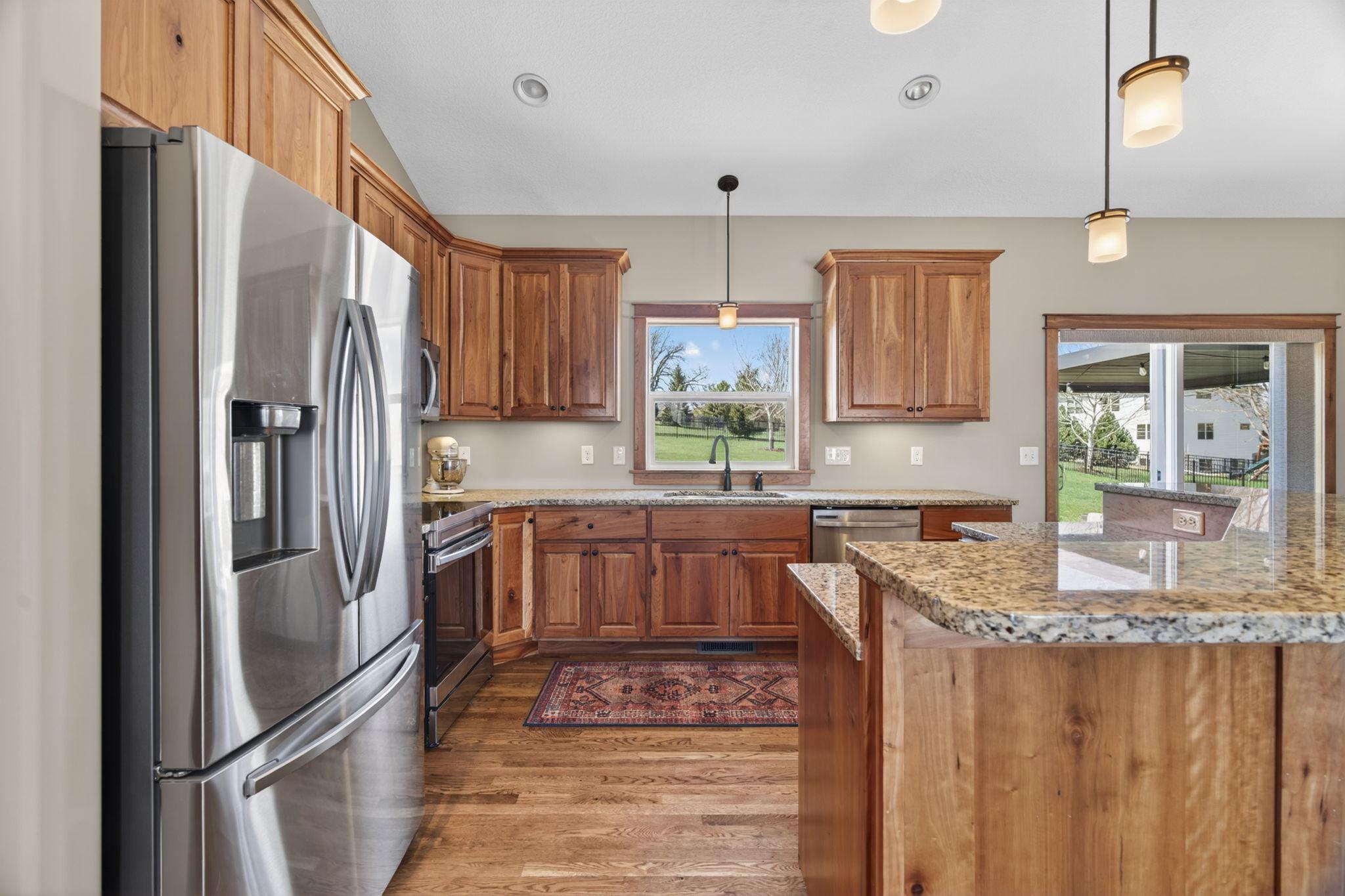 3940 Creek View Lane Southwest Rochester, MN 55902 - Photo 9 of 53