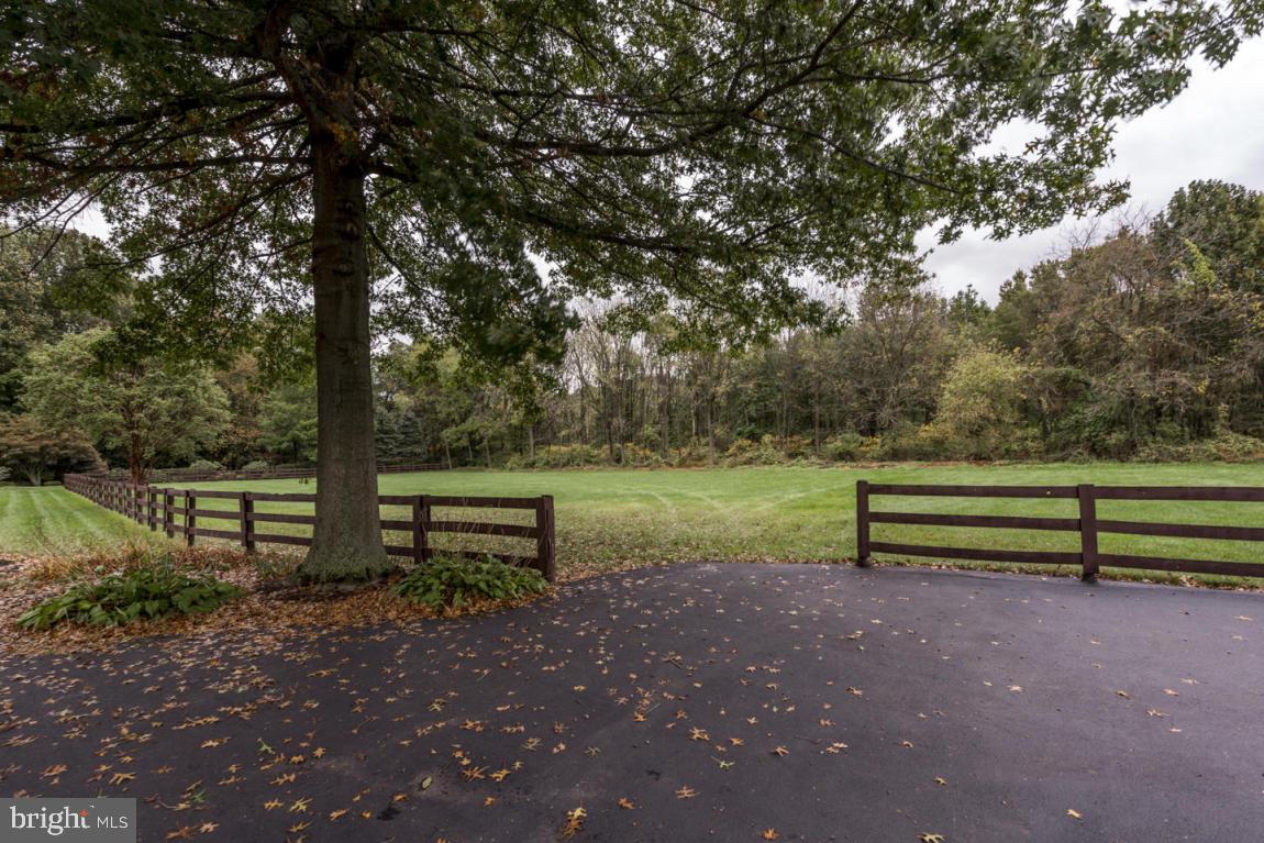 663 Center Road Quarryville, PA 17566 - Photo 5 of 39 Gallery Image 5