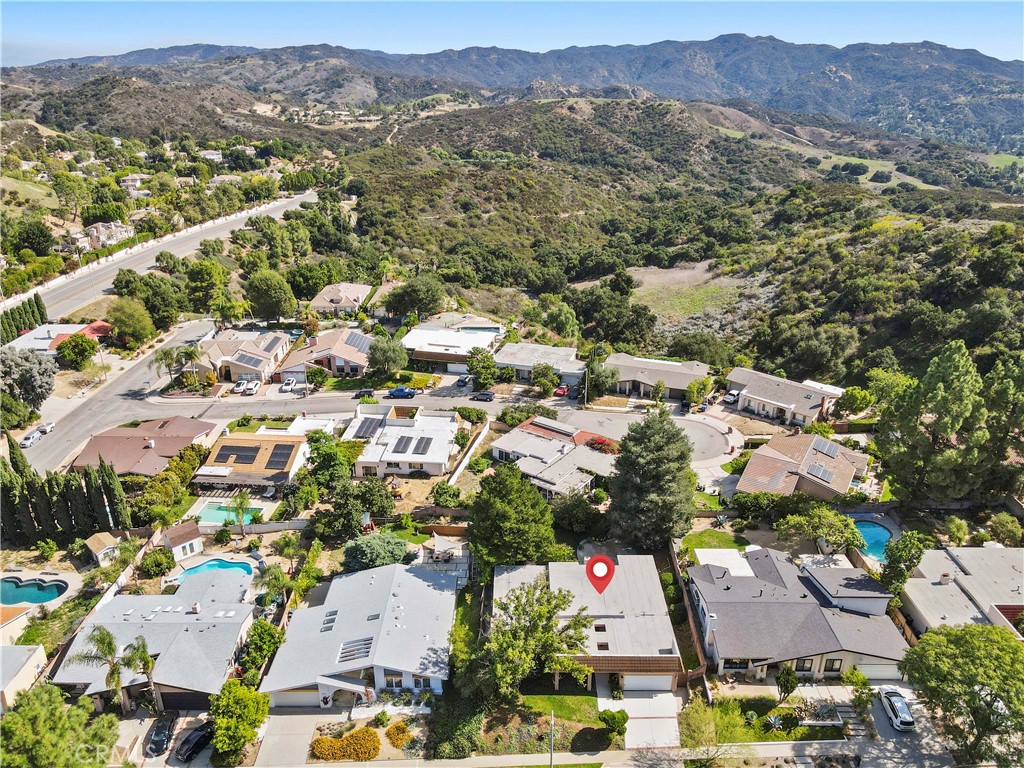 3136 Voltaire Drive Topanga, CA 90290 - Photo 48 of 48 an aerial view of residential houses and outdoor space