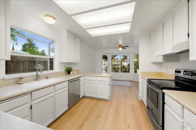 a view of utility room