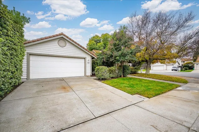 $615,000 | 1595 Ingrid Drive, Dixon, CA 95620