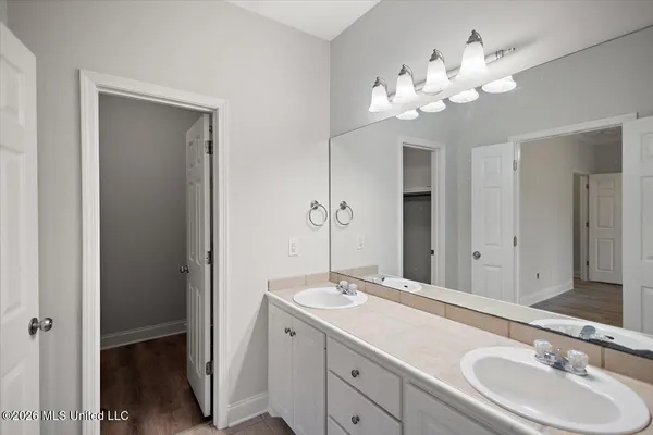 $242,300 | 220 White Oak Place, Pearl, MS 39208