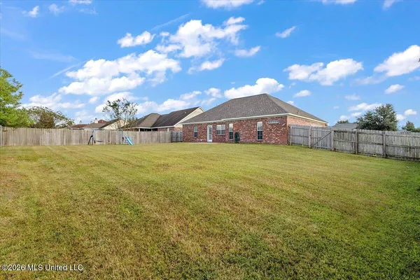 $242,300 | 220 White Oak Place, Pearl, MS 39208