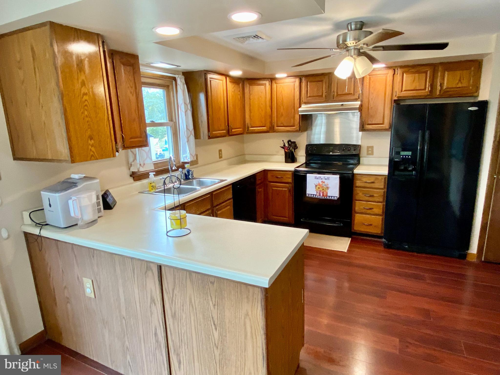 392 Estate Road Boyertown, PA 19512 - Photo 9 of 27 Gallery Image 9