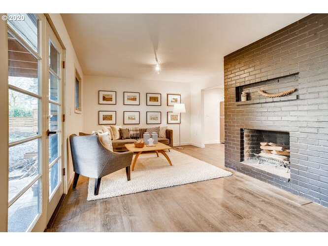 9400 Southwest View Point Terrace Portland, OR 97219 - Photo 17 of 32 Gallery Image 17