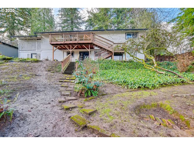 9400 Southwest View Point Terrace Portland, OR 97219 - Photo 29 of 32 Gallery Image 29