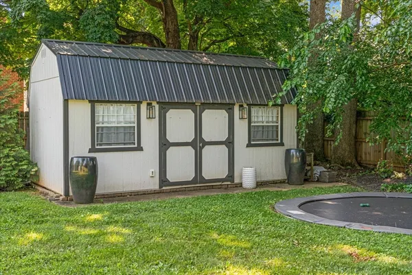 $1,049,999 | 422 North Academy Street, Murfreesboro, TN 37130