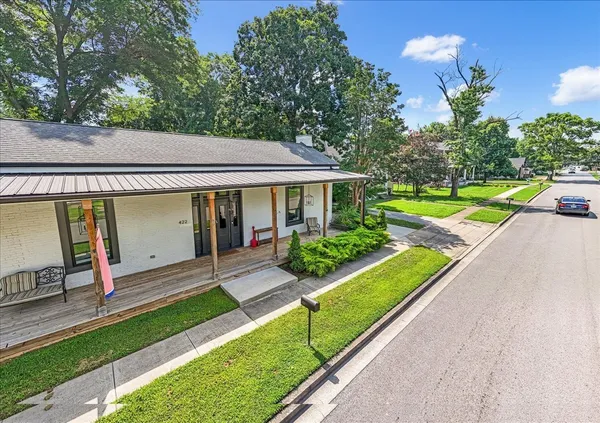 $1,049,999 | 422 North Academy Street, Murfreesboro, TN 37130
