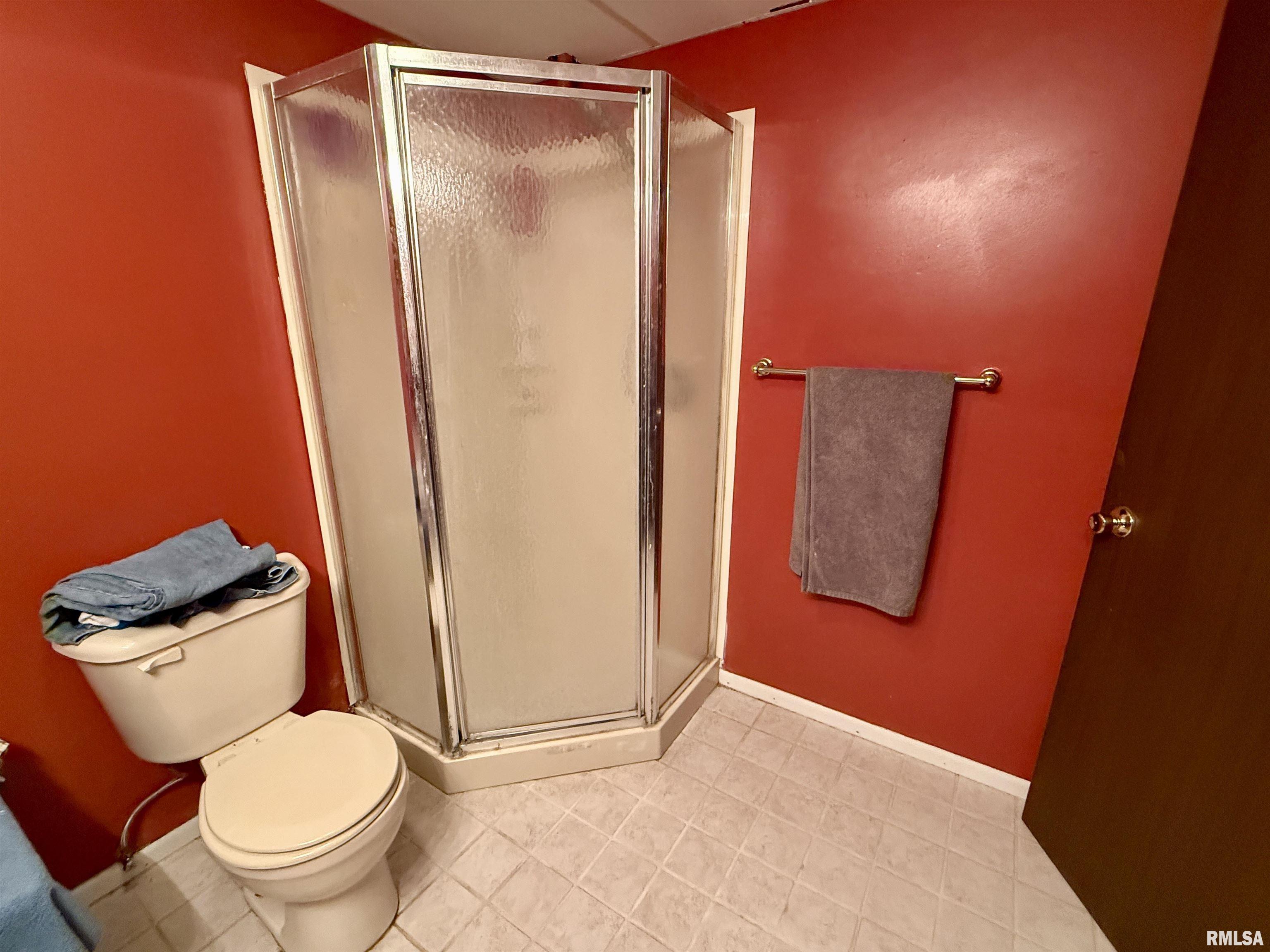 1066 Lakeview Road South Dahinda, IL 61428 - Photo 33 of 40